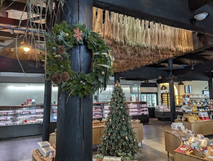 ファームマーケットおよびレストランティルズの「年末年始の営業」と「冬季期間の定休日」についてのご案内